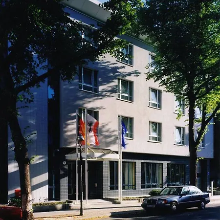 Alt Tempelhof 3*