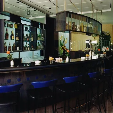 滕珀尔霍夫alt酒店 柏林