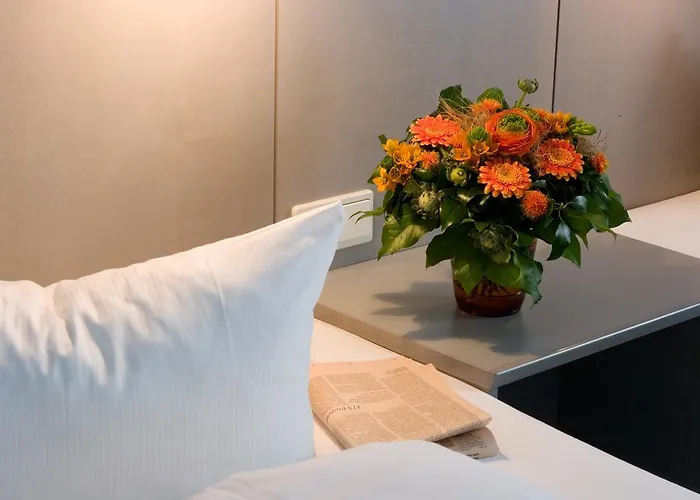 Alt Tempelhof 3* برلين