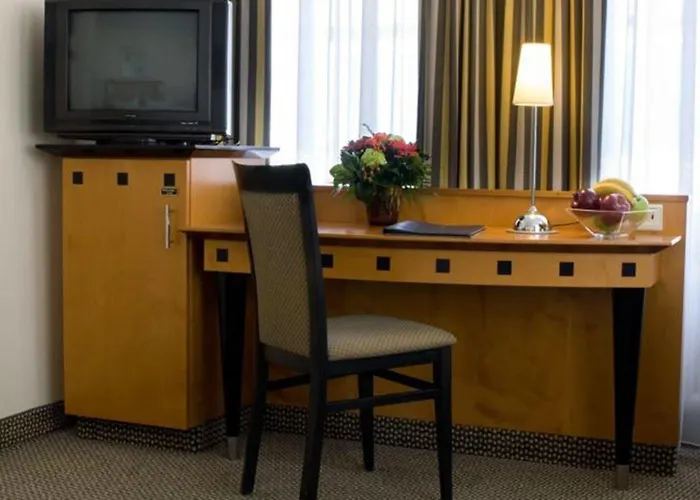 Alt Tempelhof Hotel 3*