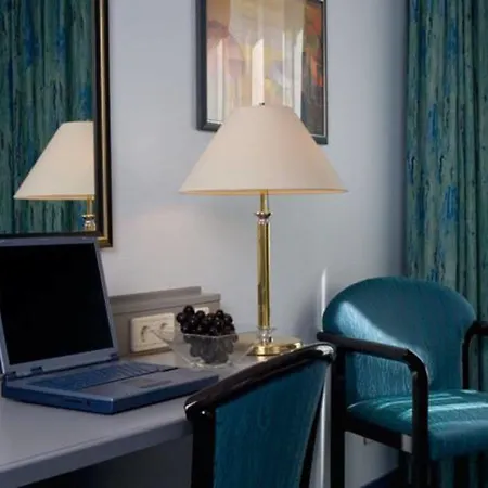 Alt Tempelhof 3* Berlin