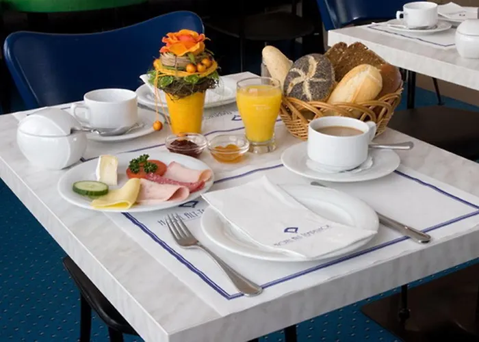 Hotel Alt Tempelhof 3*